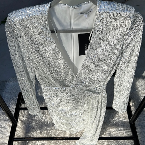 Fashion Nova - Center Stage Sequin Mini Dress NWT 🏷️ - Picture 3 of 8